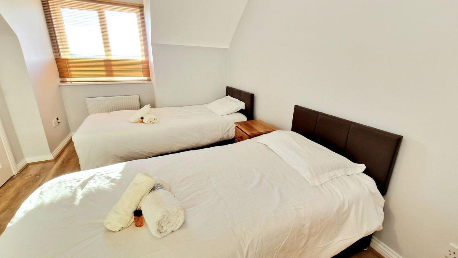 Cosy 3 Bedroom All Ensuites Голуэй Экстерьер фото