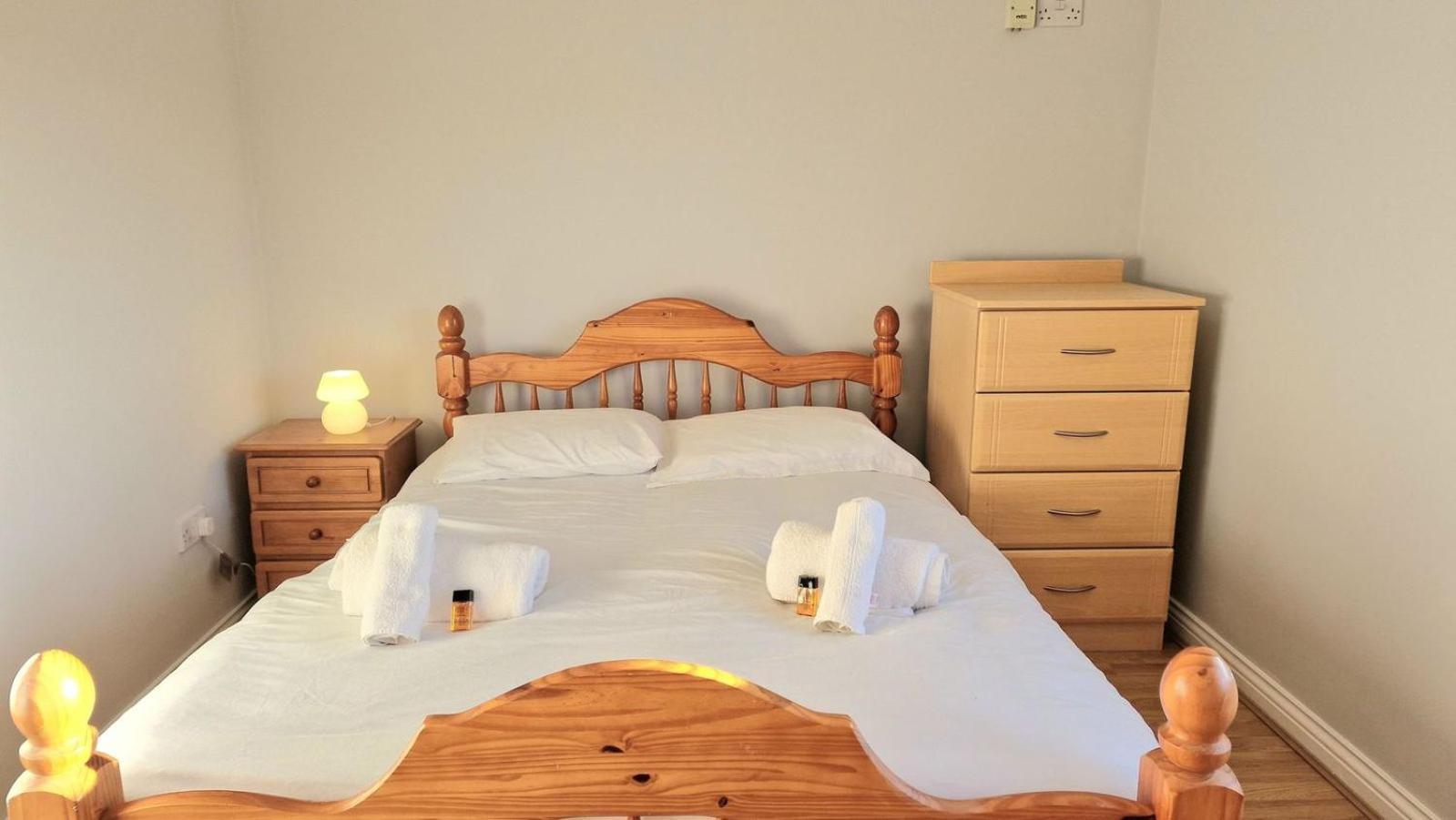 Cosy 3 Bedroom All Ensuites Голуэй Экстерьер фото